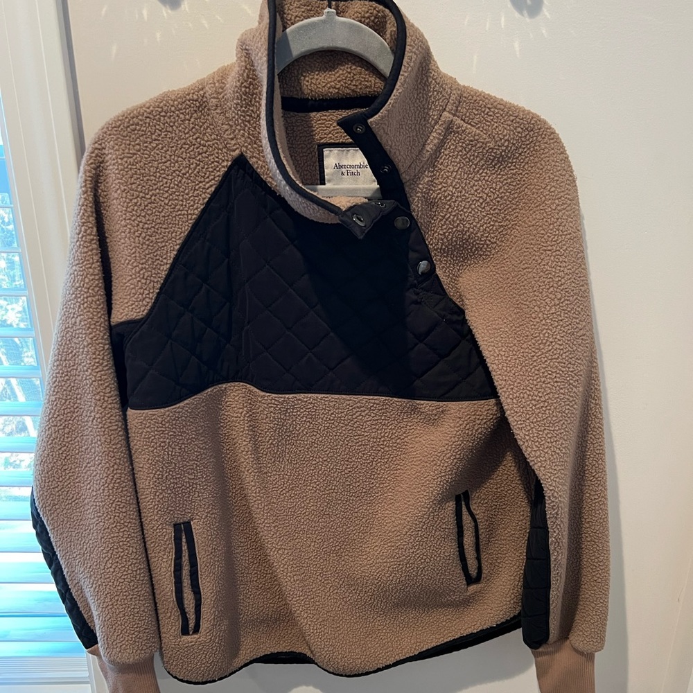 Abercrombie sweater